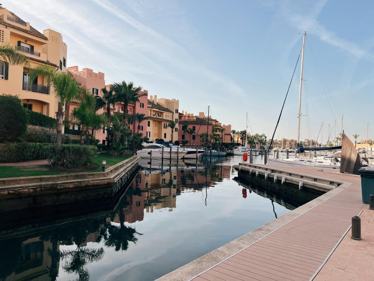 Sotogrande Alboaire- Waterfront Luxury 4 Bedroom Apt In The Marina Of Sotogrande Ngoại thất bức ảnh